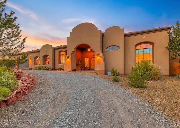 Villa Bliss Estates -sleeps 16- Hot Tub