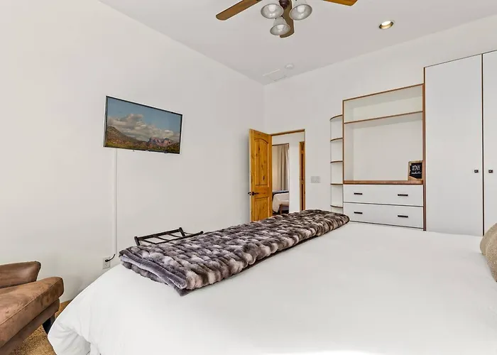 Bliss Estates -sleeps 16- Hot Tub Sedona
