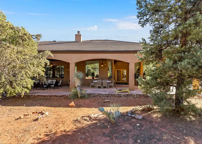 Villa Bliss Estates -sleeps 16- Hot Tub *