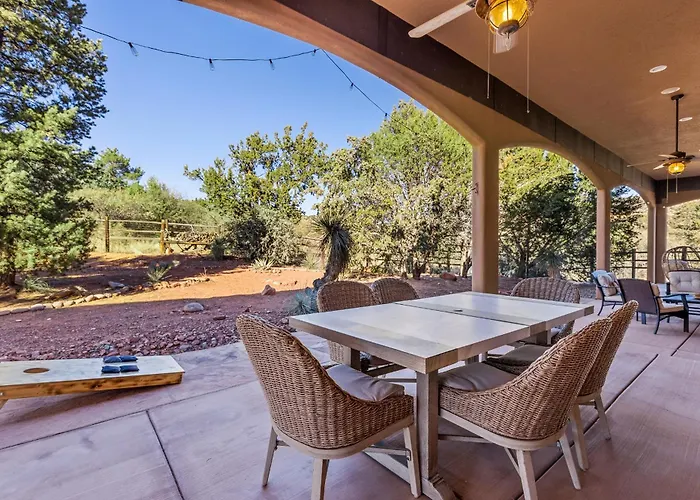 Villa Bliss Estates -sleeps 16- Hot Tub